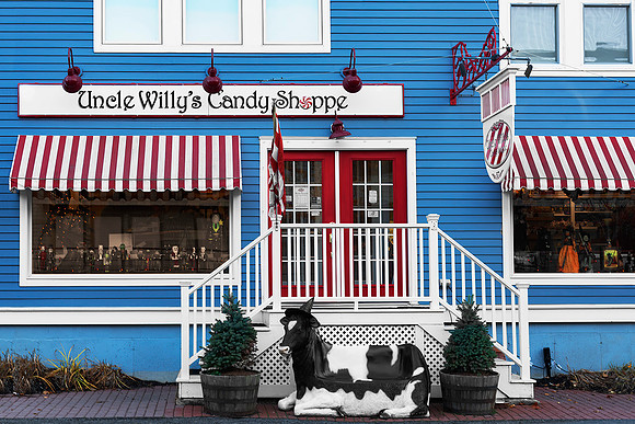 Uncle Willy's Candy Shoppe/ Ed. 25