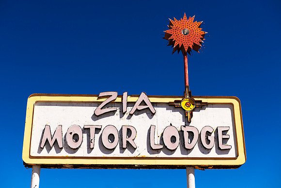 Zia Motor Lodge