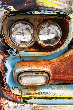 Old Eyes Still Shine *