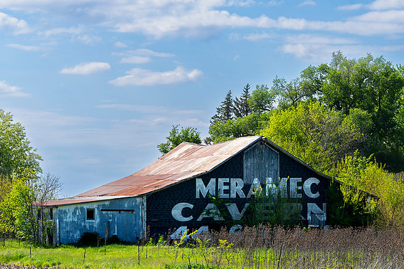 Meramec Caverns Barn