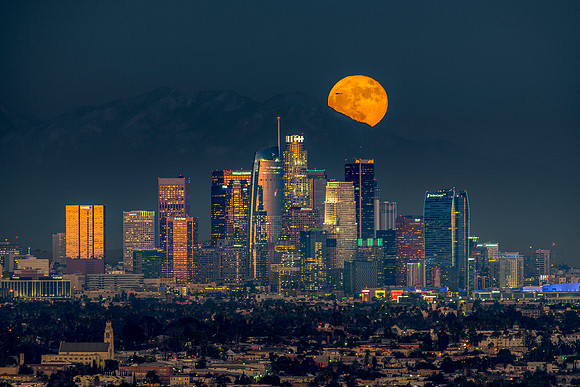 Supermoon Rising